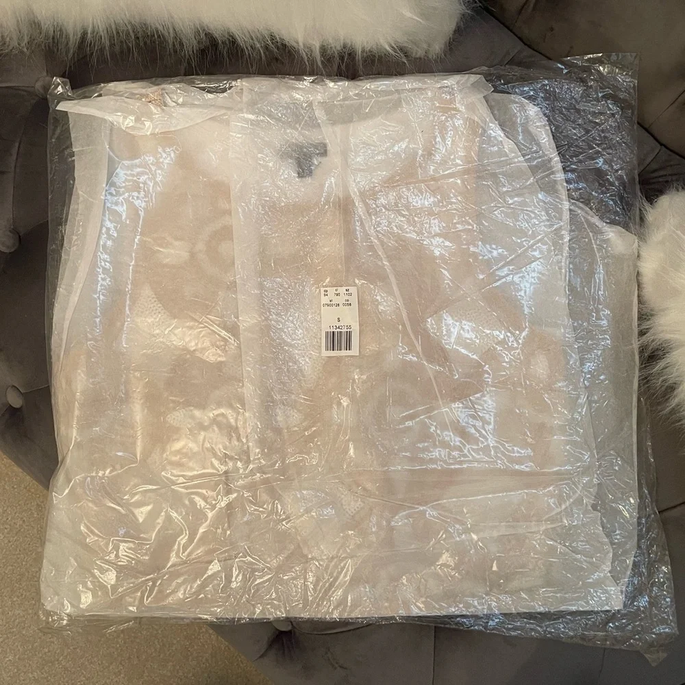 NWT Express Two-Piece Sequined Set - Picture 6 of 16